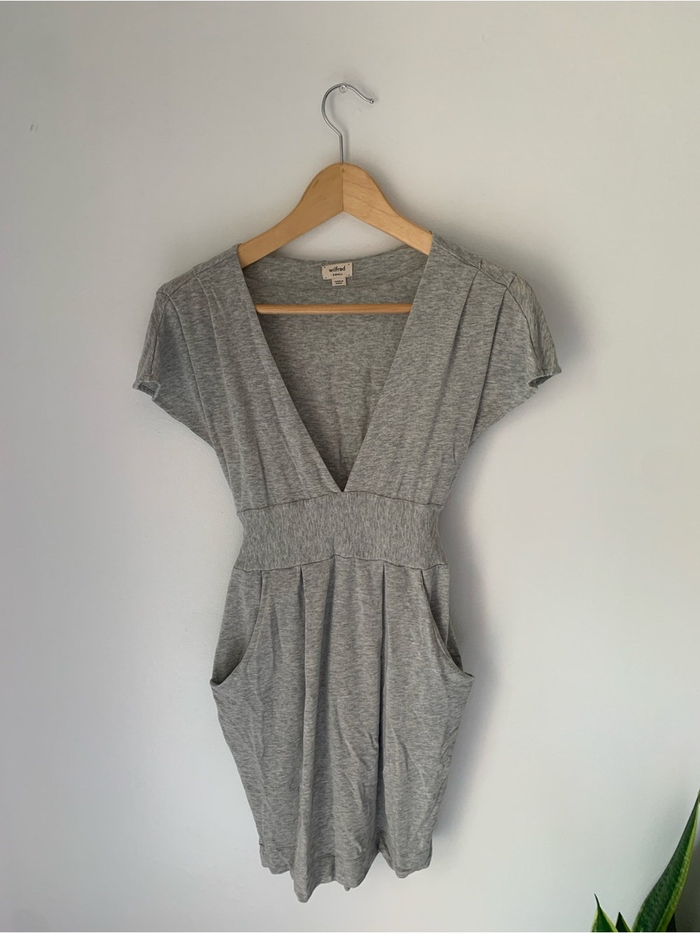 Aritzia Wilfred Grey Dress